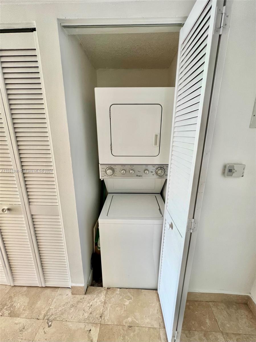 540 Brickell Key Dr, Miami, FL, 33131 United States, ,1 BathroomBathrooms,Residential,For Sale,Brickell Key Dr,A11551086
