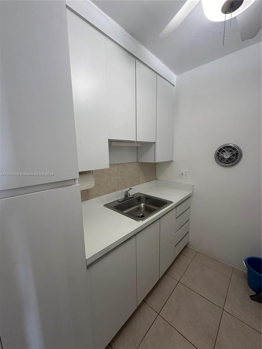 900 Atlantic Shores Blvd 230, Hallandale Beach, Florida 33009, 1 Bedroom Bedrooms, ,1 BathroomBathrooms,Residential,For Sale,900 Atlantic Shores Blvd 230,A11551259
