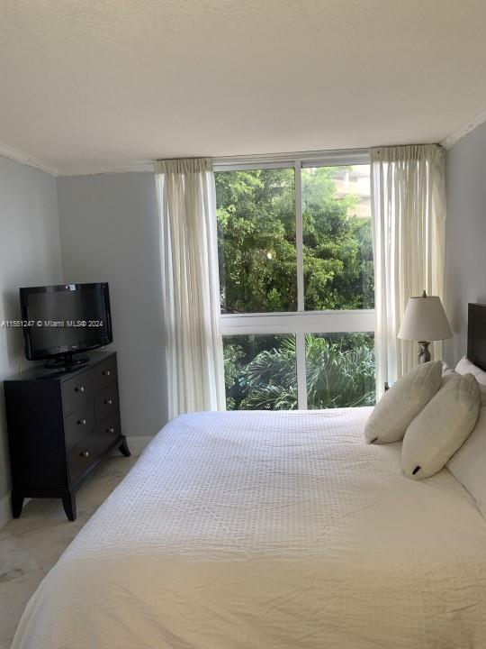 2951 S Bayshore Dr 405, Miami, Florida 33133, 1 Bedroom Bedrooms, ,1 BathroomBathrooms,Residentiallease,For Rent,2951 S Bayshore Dr 405,A11551247