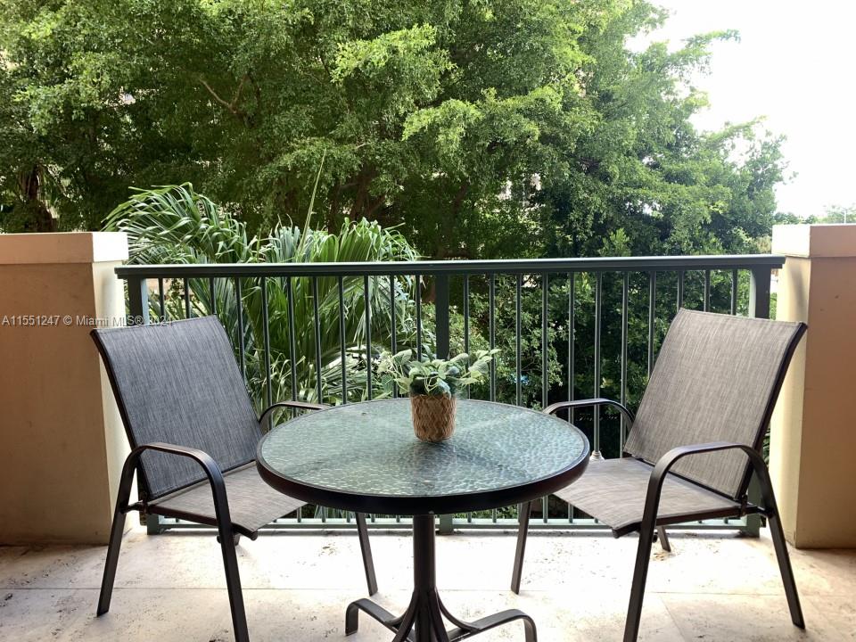2951 S Bayshore Dr 405, Miami, Florida 33133, 1 Bedroom Bedrooms, ,1 BathroomBathrooms,Residentiallease,For Rent,2951 S Bayshore Dr 405,A11551247