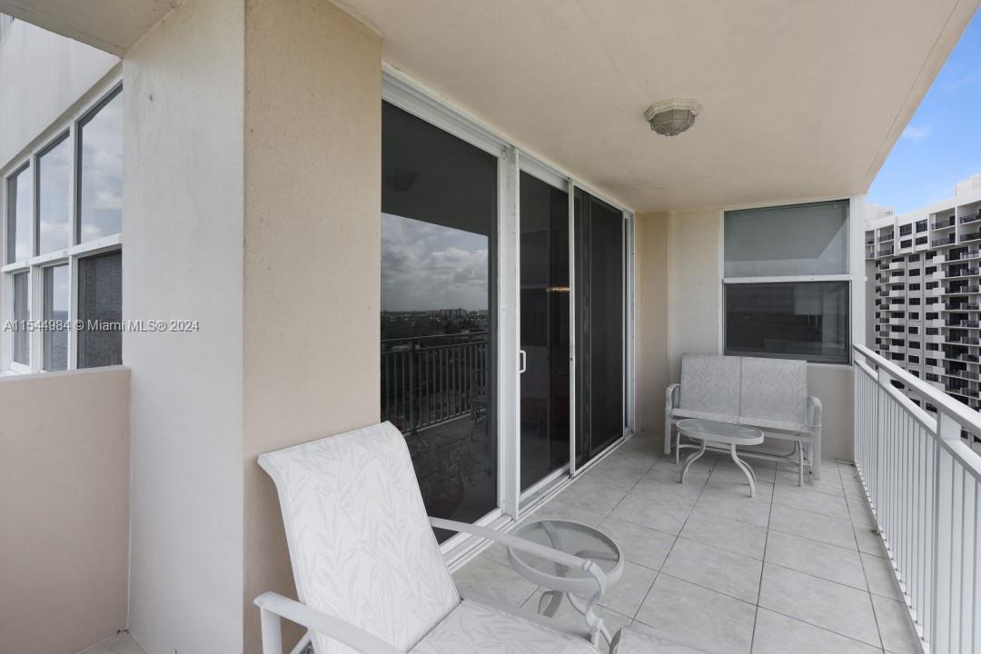 5200 Ocean Blvd, Lauderdale By The Sea, FL, 33308 United States, 2 Bedrooms Bedrooms, ,2 BathroomsBathrooms,Residential,For Sale,Ocean Blvd,A11544984