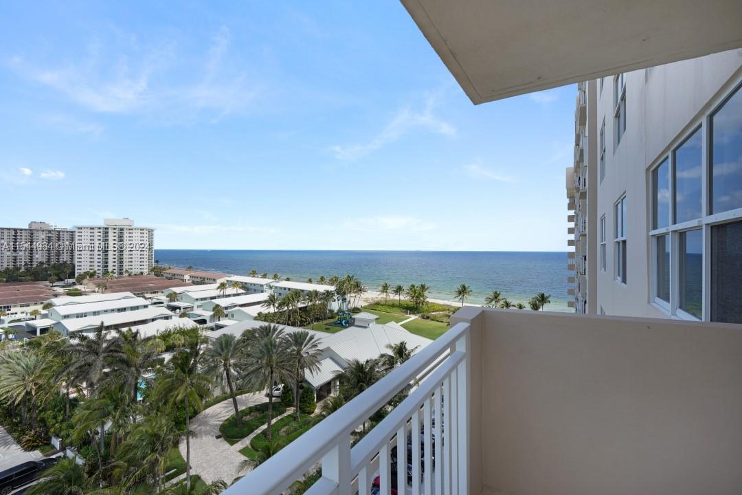 5200 Ocean Blvd, Lauderdale By The Sea, FL, 33308 United States, 2 Bedrooms Bedrooms, ,2 BathroomsBathrooms,Residential,For Sale,Ocean Blvd,A11544984