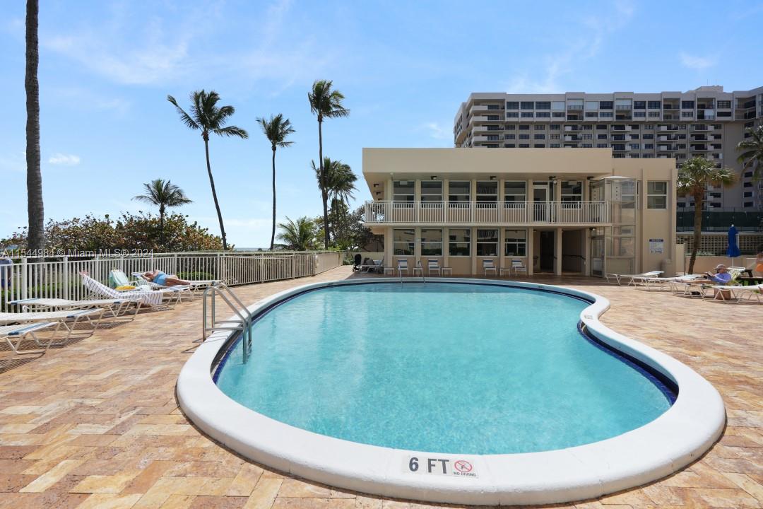 5200 Ocean Blvd, Lauderdale By The Sea, FL, 33308 United States, 2 Bedrooms Bedrooms, ,2 BathroomsBathrooms,Residential,For Sale,Ocean Blvd,A11544984