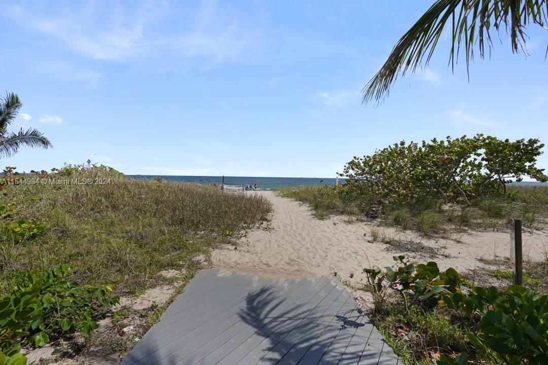 5200 Ocean Blvd, Lauderdale By The Sea, FL, 33308 United States, 2 Bedrooms Bedrooms, ,2 BathroomsBathrooms,Residential,For Sale,Ocean Blvd,A11544984