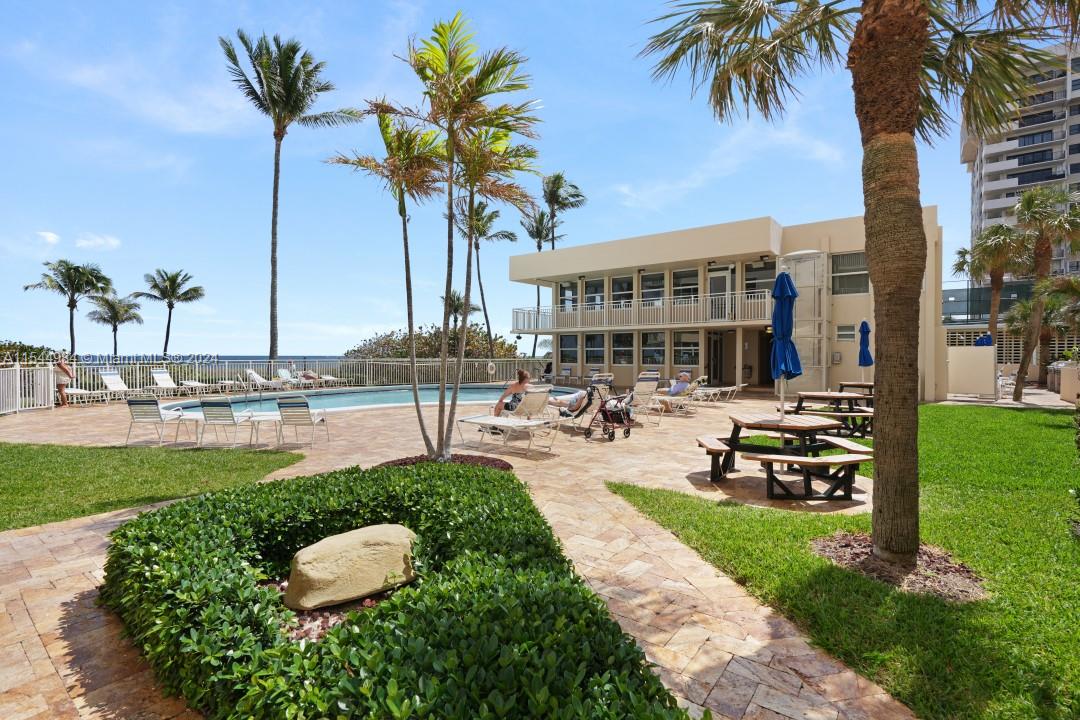 5200 Ocean Blvd, Lauderdale By The Sea, FL, 33308 United States, 2 Bedrooms Bedrooms, ,2 BathroomsBathrooms,Residential,For Sale,Ocean Blvd,A11544984