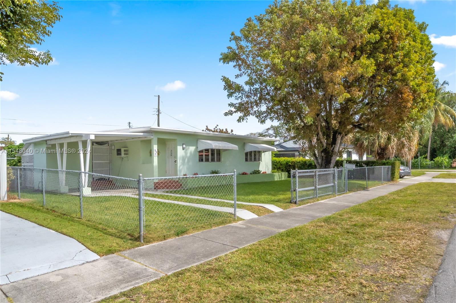 5921 19th St, Miami, FL, 33155 United States, 2 Bedrooms Bedrooms, ,1 BathroomBathrooms,Residential,For Sale,19th St,A11548040