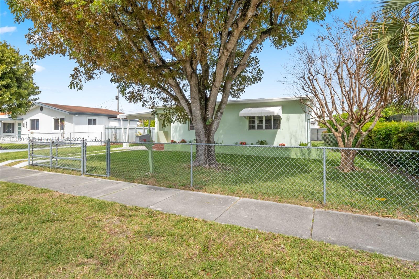 5921 19th St, Miami, FL, 33155 United States, 2 Bedrooms Bedrooms, ,1 BathroomBathrooms,Residential,For Sale,19th St,A11548040