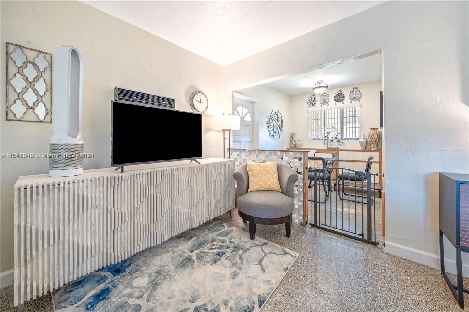 5921 19th St, Miami, FL, 33155 United States, 2 Bedrooms Bedrooms, ,1 BathroomBathrooms,Residential,For Sale,19th St,A11548040