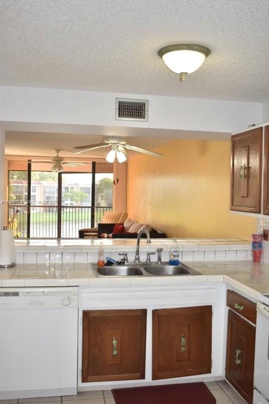 6531 Coral Lake Dr, Margate, FL, 33063 United States, 2 Bedrooms Bedrooms, ,2 BathroomsBathrooms,Residential,For Sale,Coral Lake Dr,A11542617