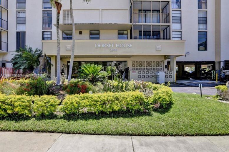 2500 NE 135th St A907, North Miami, Florida 33181, 1 Bedroom Bedrooms, ,1 BathroomBathrooms,Residentiallease,For Rent,2500 NE 135th St A907,A11551485