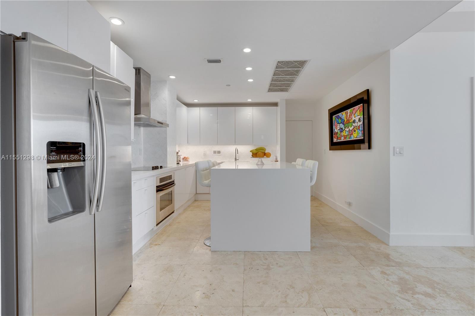 2301 Collins Ave, Miami Beach, FL, 33139 United States, 2 Bedrooms Bedrooms, ,2 BathroomsBathrooms,Residential,For Sale,Collins Ave,A11551298