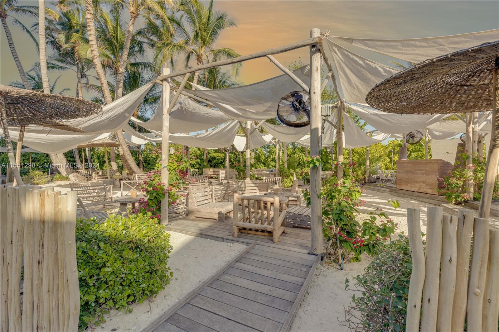 2301 Collins Ave PH22, Miami Beach, Florida 33139, 2 Bedrooms Bedrooms, ,2 BathroomsBathrooms,Residential,For Sale,2301 Collins Ave PH22,A11551298