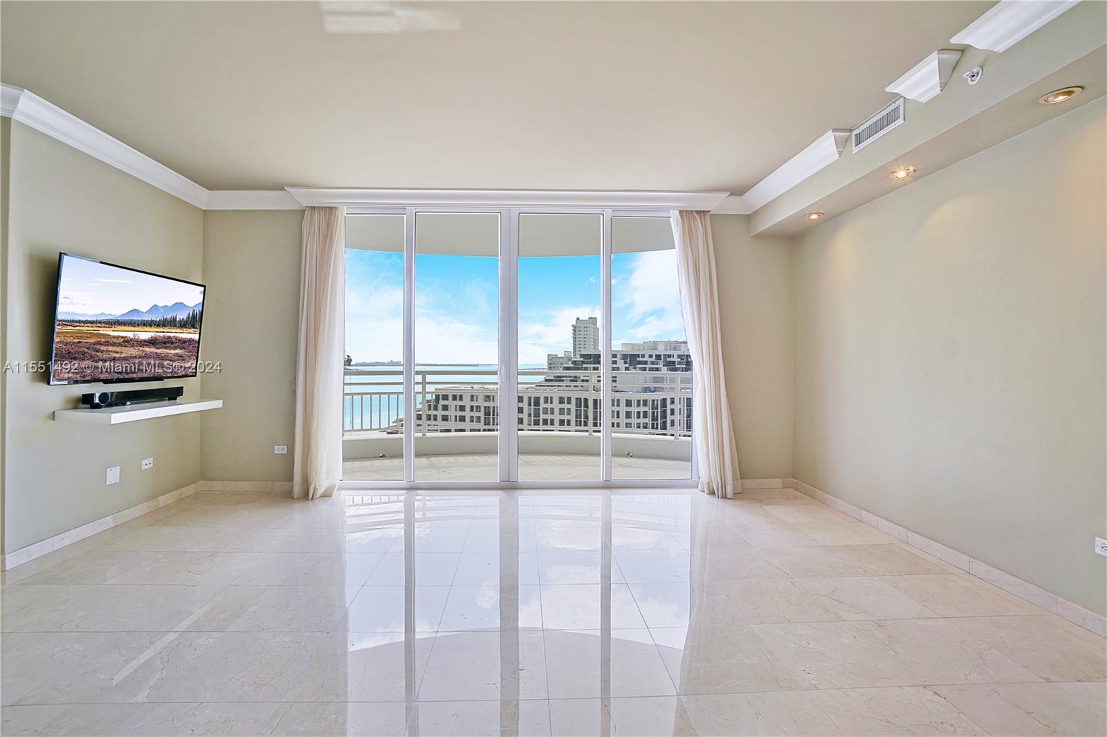 848 Brickell Key Dr, Miami, FL, 33131 United States, 1 Bedroom Bedrooms, ,1 BathroomBathrooms,Residential,For Sale,Brickell Key Dr,A11551492