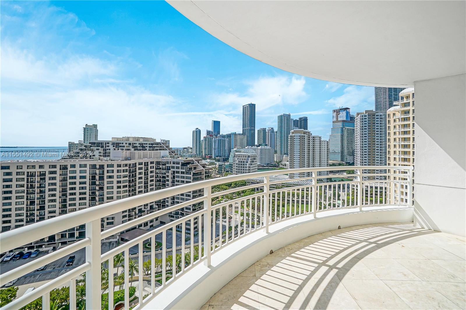 848 Brickell Key Dr, Miami, FL, 33131 United States, 1 Bedroom Bedrooms, ,1 BathroomBathrooms,Residential,For Sale,Brickell Key Dr,A11551492