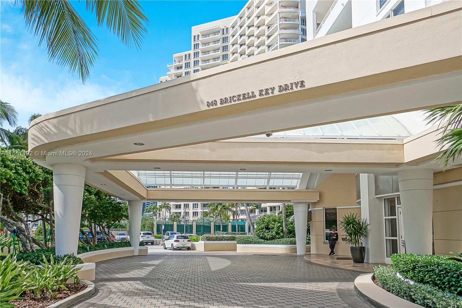 848 Brickell Key Dr, Miami, FL, 33131 United States, 1 Bedroom Bedrooms, ,1 BathroomBathrooms,Residential,For Sale,Brickell Key Dr,A11551492