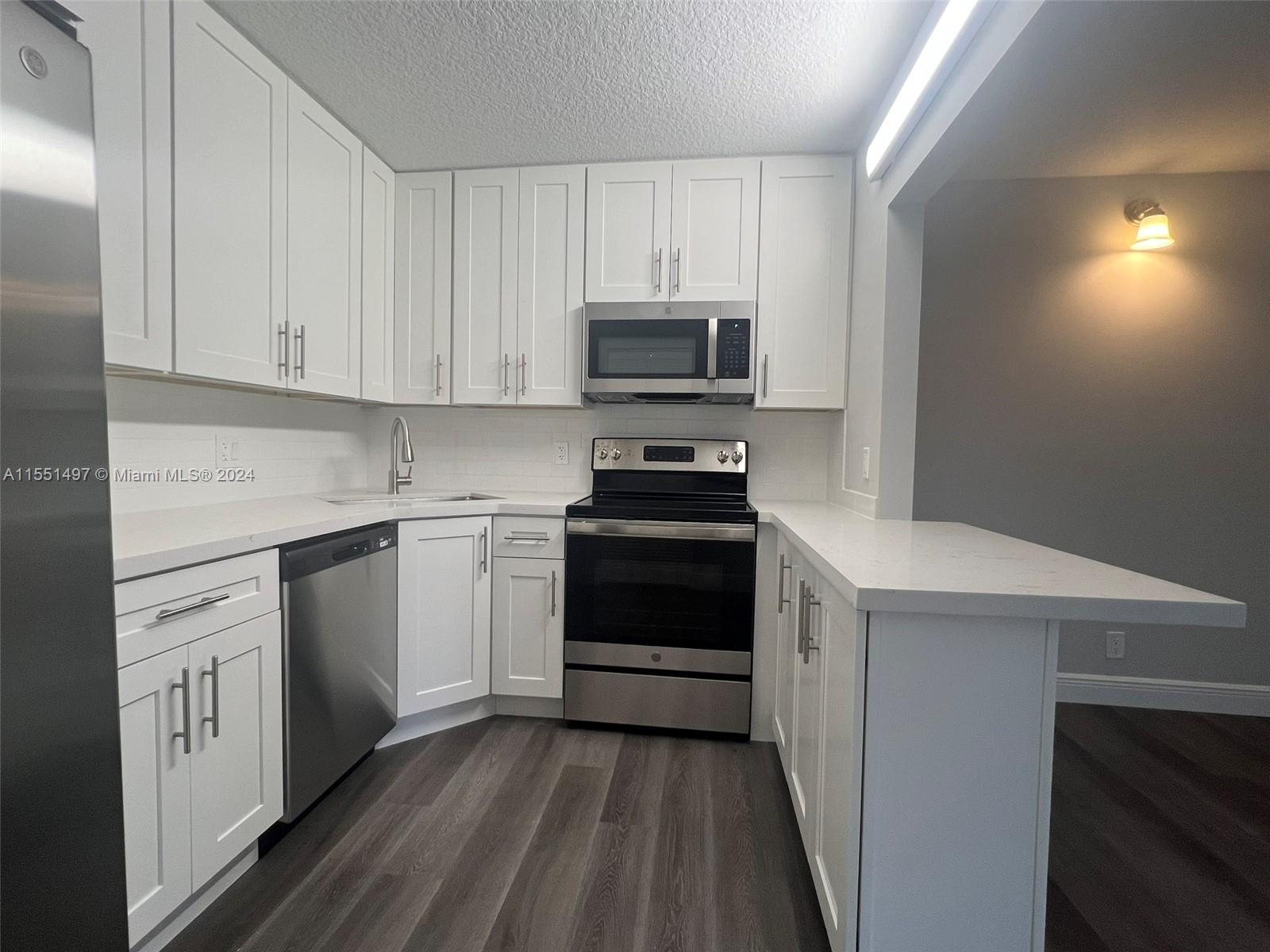 336 Pine Ridge Cir, Green Acres, FL, 33463 United States, 2 Bedrooms Bedrooms, ,1 BathroomBathrooms,Residential,For Sale,Pine Ridge Cir,A11551497