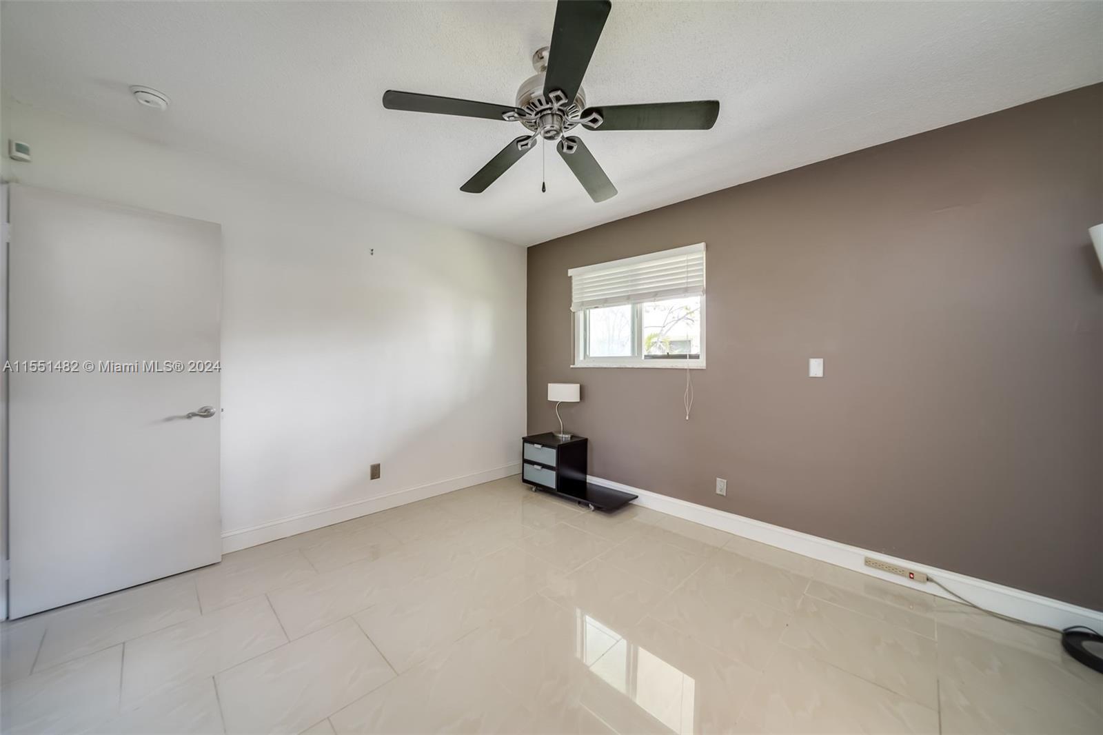 1473 NW 10th St 2, Dania Beach, Florida 33004, 2 Bedrooms Bedrooms, ,2 BathroomsBathrooms,Residentiallease,For Rent,1473 NW 10th St 2,A11551482