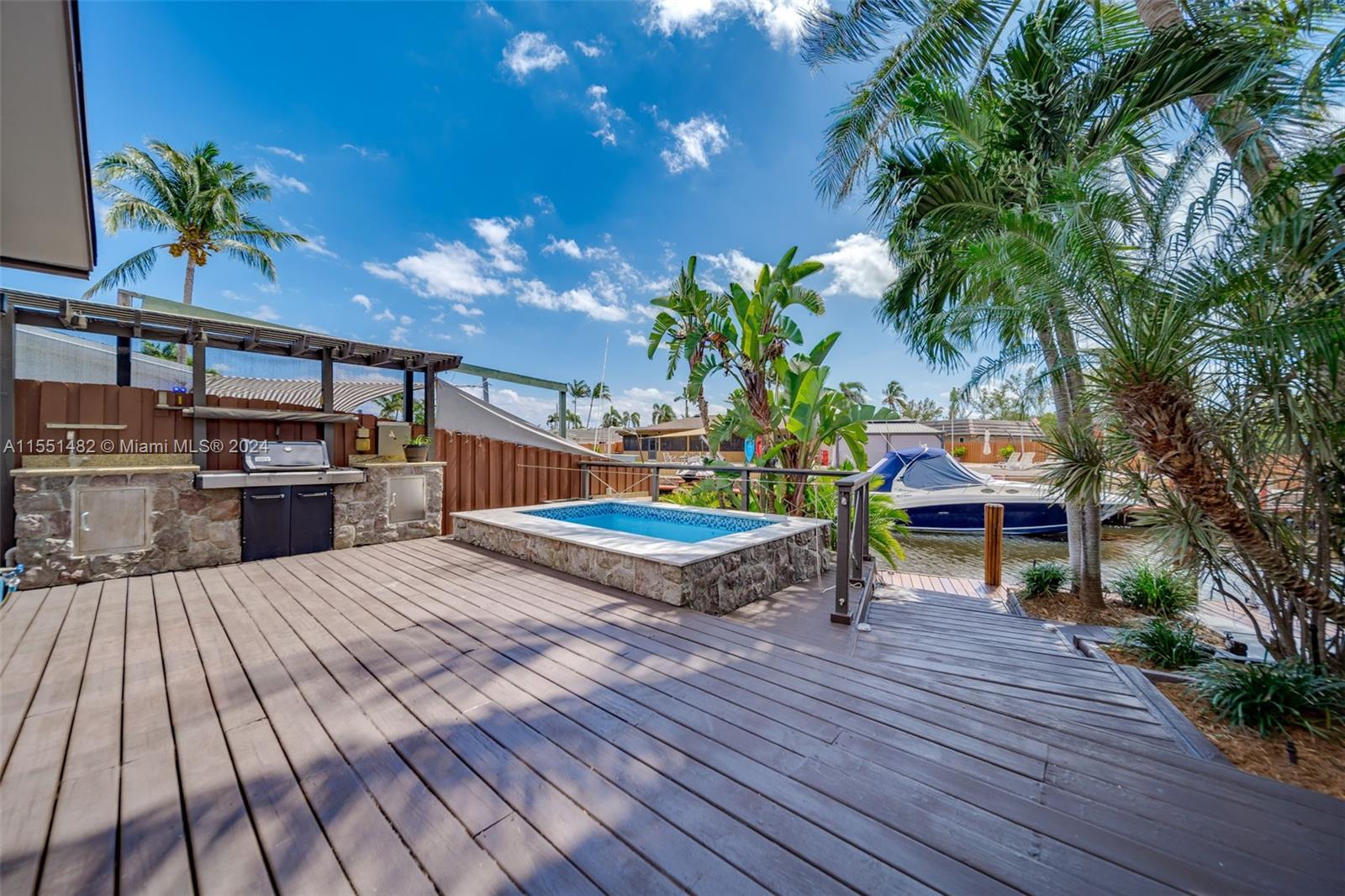 1473 NW 10th St 2, Dania Beach, Florida 33004, 2 Bedrooms Bedrooms, ,2 BathroomsBathrooms,Residentiallease,For Rent,1473 NW 10th St 2,A11551482