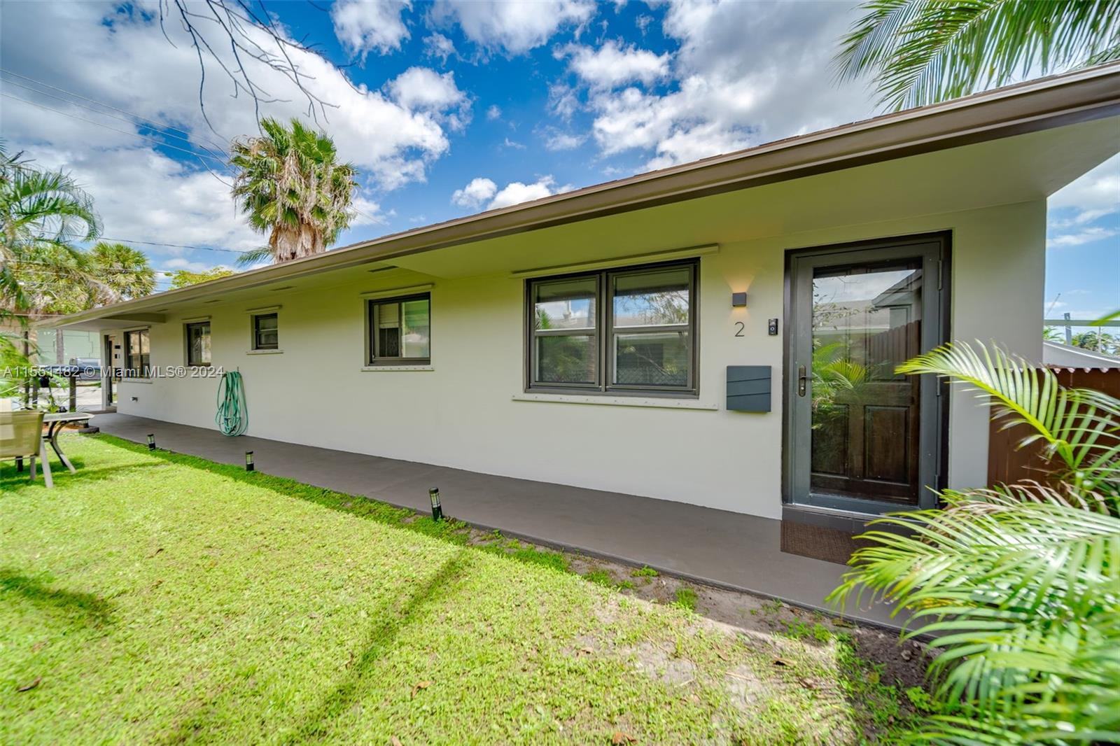 1473 NW 10th St 2, Dania Beach, Florida 33004, 2 Bedrooms Bedrooms, ,2 BathroomsBathrooms,Residentiallease,For Rent,1473 NW 10th St 2,A11551482