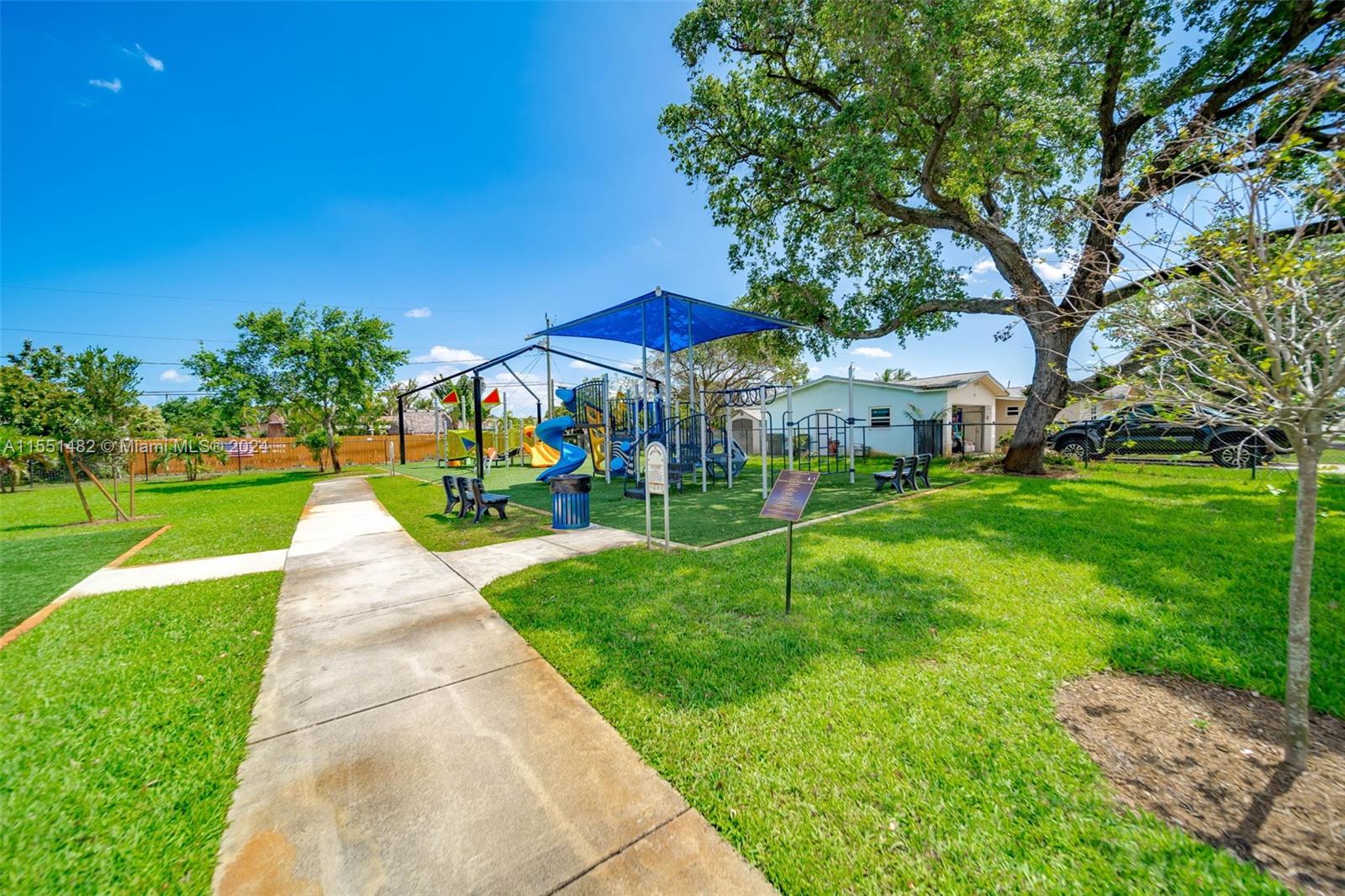 1473 NW 10th St 2, Dania Beach, Florida 33004, 2 Bedrooms Bedrooms, ,2 BathroomsBathrooms,Residentiallease,For Rent,1473 NW 10th St 2,A11551482