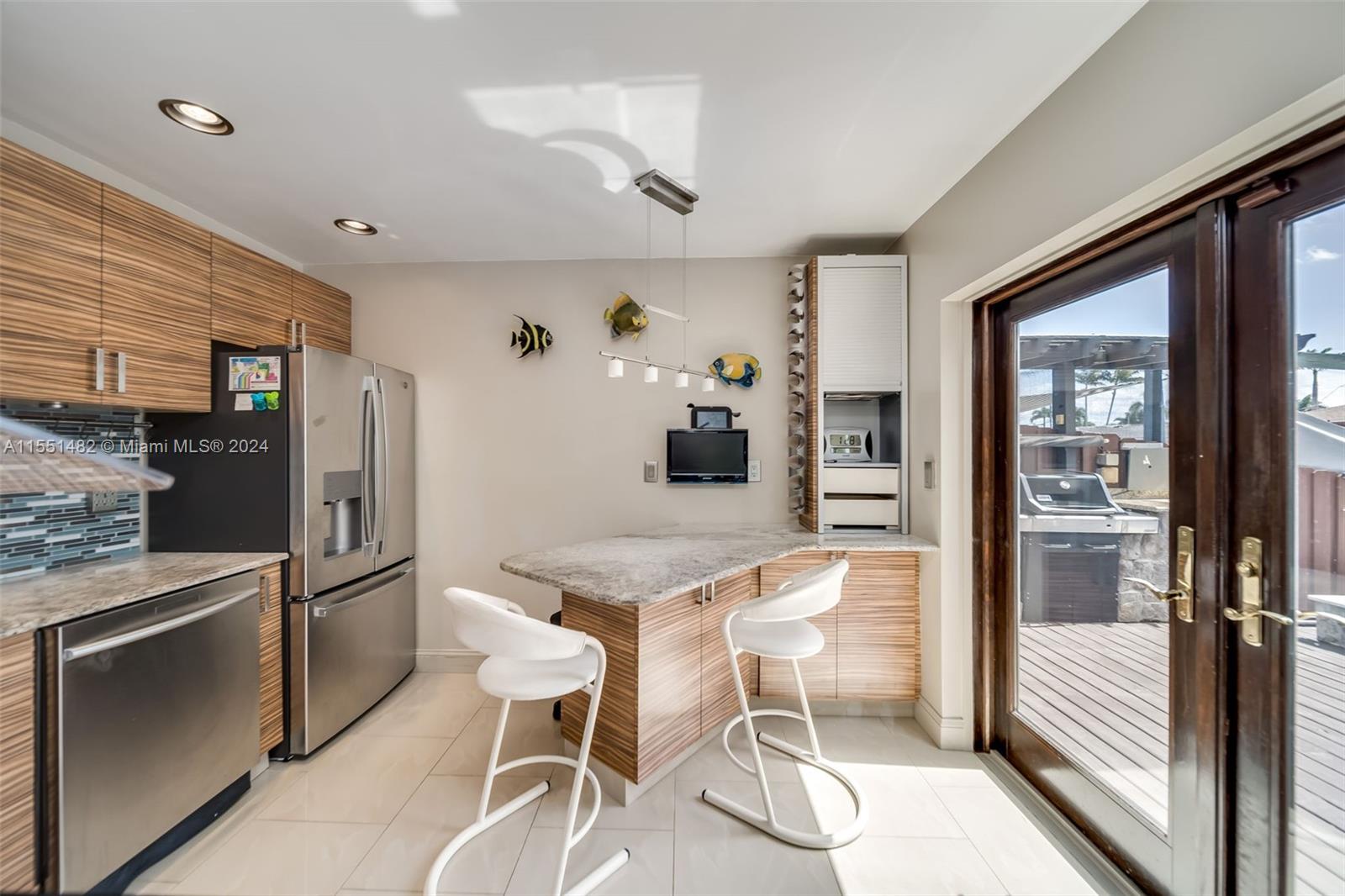 1473 NW 10th St 2, Dania Beach, Florida 33004, 2 Bedrooms Bedrooms, ,2 BathroomsBathrooms,Residentiallease,For Rent,1473 NW 10th St 2,A11551482