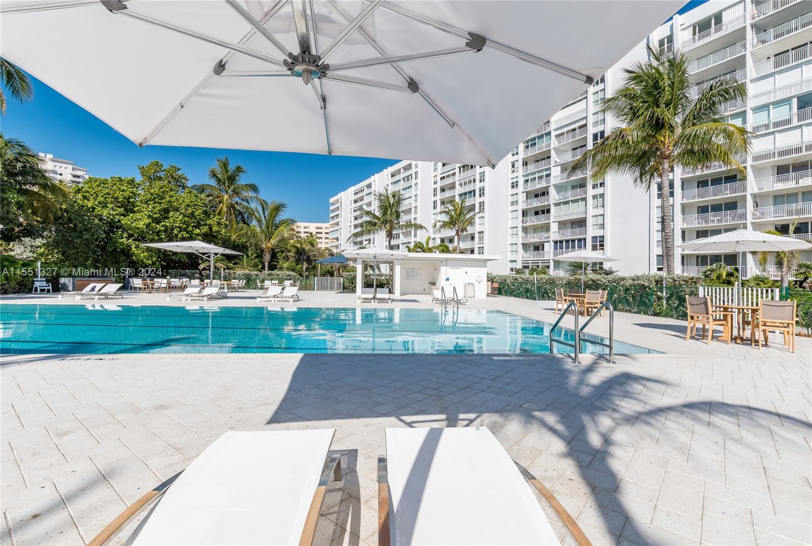 609 Ocean Dr 8G, Key Biscayne, Florida 33149, 2 Bedrooms Bedrooms, ,2 BathroomsBathrooms,Residentiallease,For Rent,609 Ocean Dr 8G,A11551327