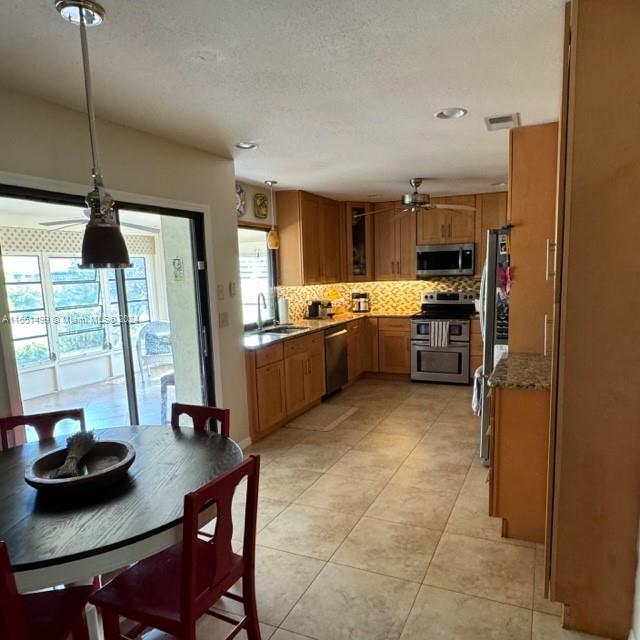 Port St. Lucie, FL, 34952 United States, 3 Bedrooms Bedrooms, ,2 BathroomsBathrooms,Residential,For Sale,A11551499