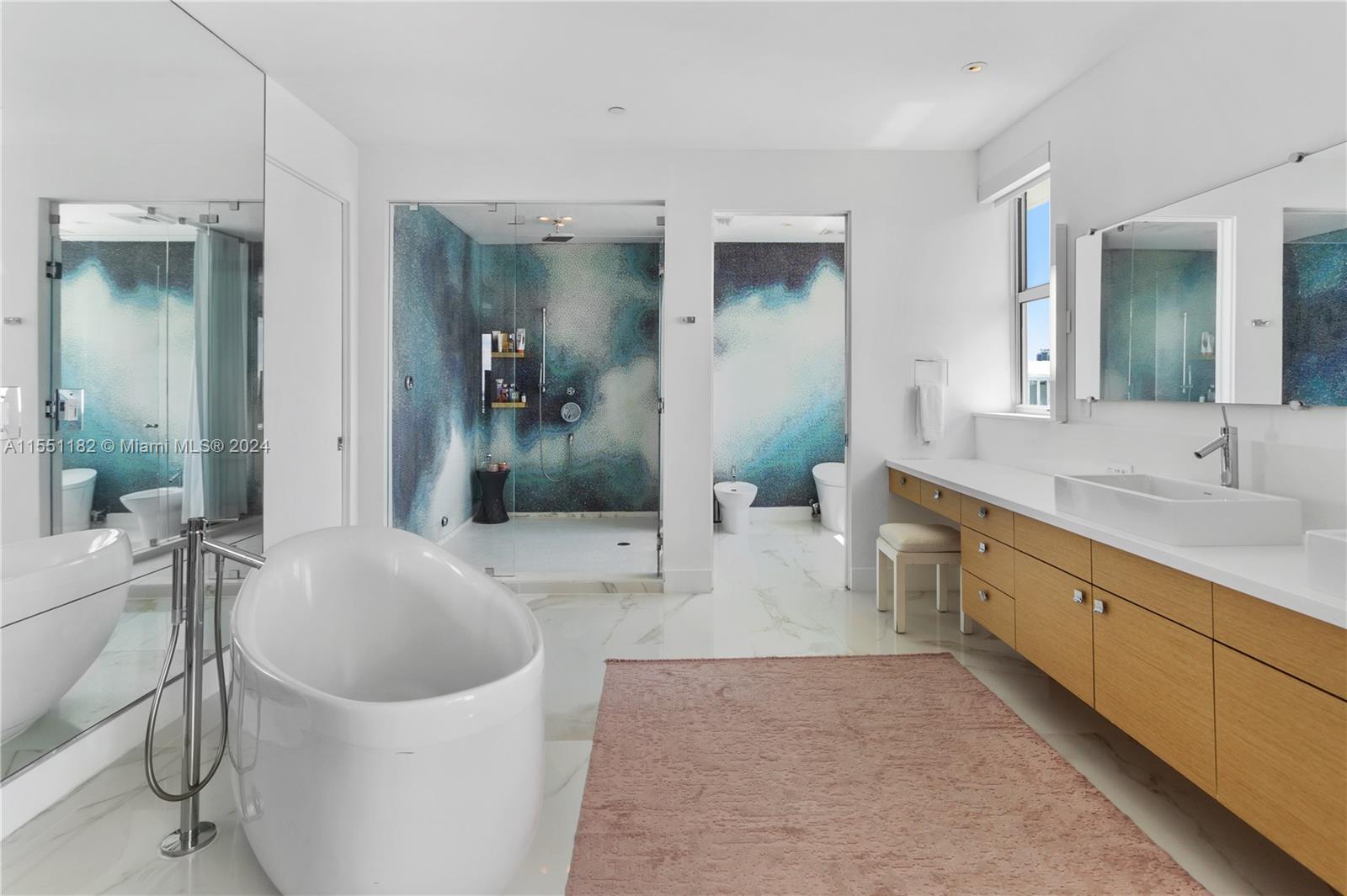1100 West Ave TS-1, Miami Beach, Florida 33139, 2 Bedrooms Bedrooms, ,2 BathroomsBathrooms,Residential,For Sale,1100 West Ave TS-1,A11551182