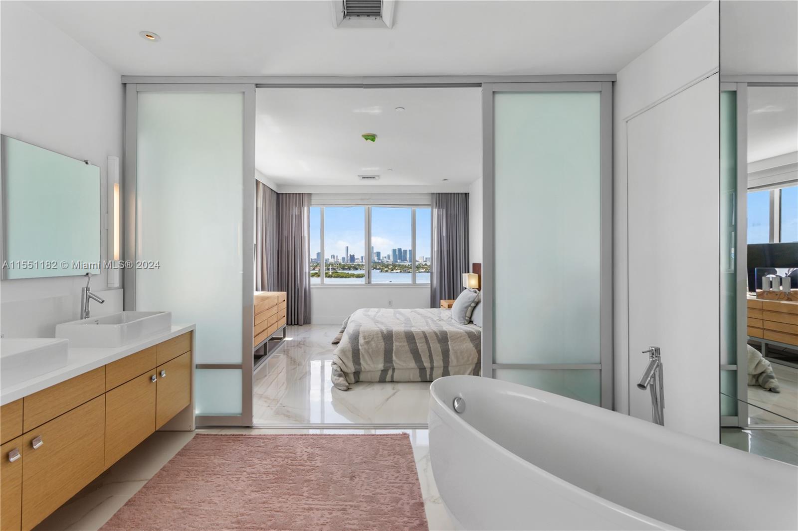 1100 West Ave TS-1, Miami Beach, Florida 33139, 2 Bedrooms Bedrooms, ,2 BathroomsBathrooms,Residential,For Sale,1100 West Ave TS-1,A11551182