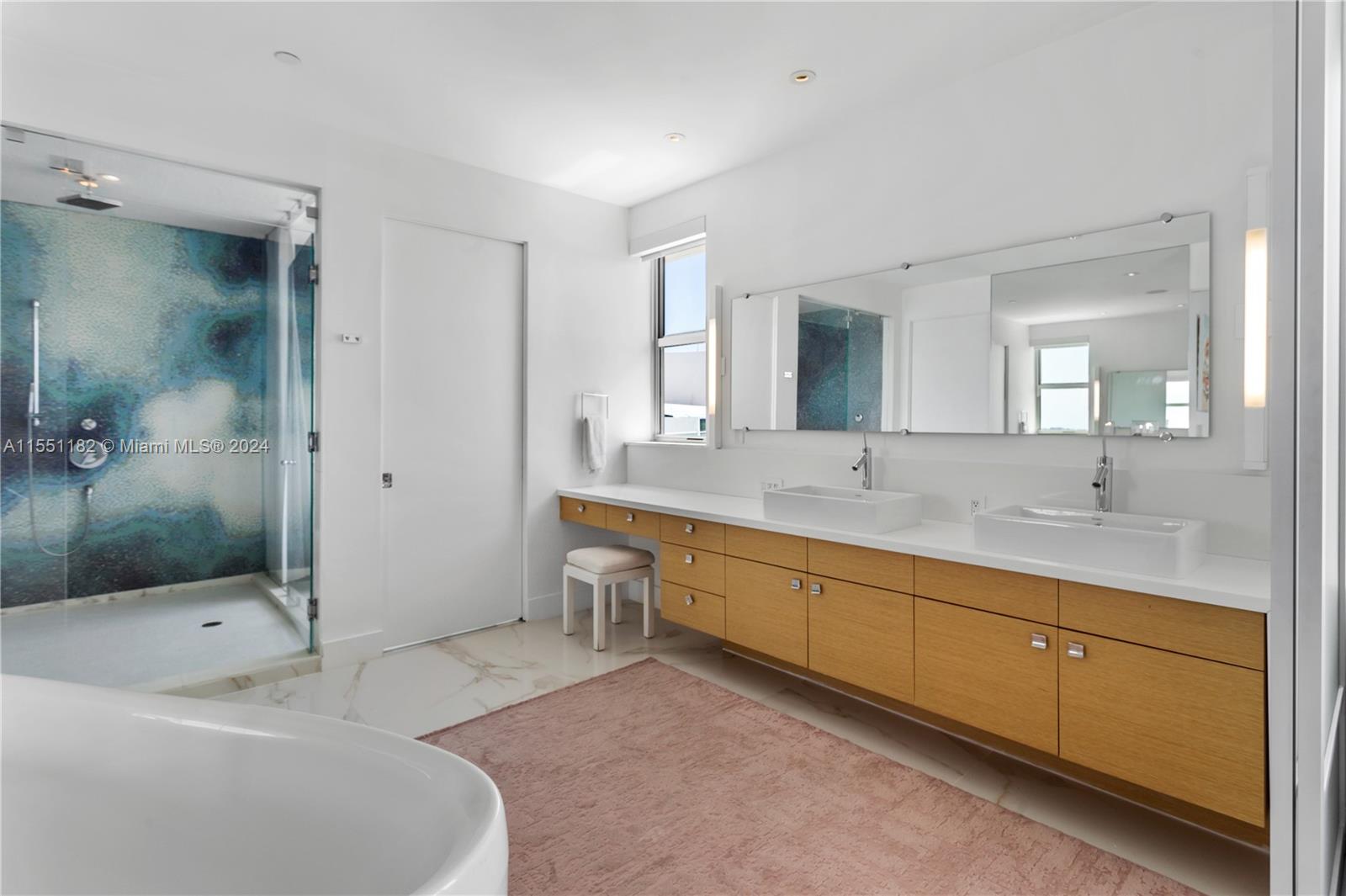 1100 West Ave TS-1, Miami Beach, Florida 33139, 2 Bedrooms Bedrooms, ,2 BathroomsBathrooms,Residential,For Sale,1100 West Ave TS-1,A11551182