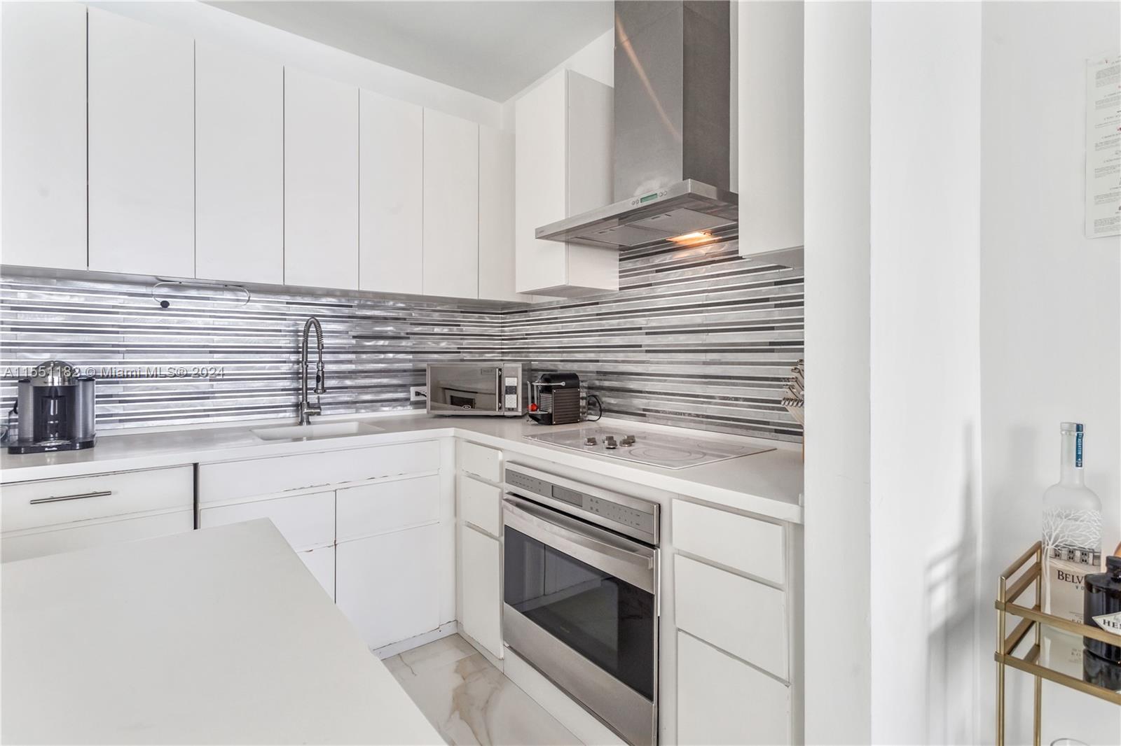 1100 West Ave TS-1, Miami Beach, Florida 33139, 2 Bedrooms Bedrooms, ,2 BathroomsBathrooms,Residential,For Sale,1100 West Ave TS-1,A11551182
