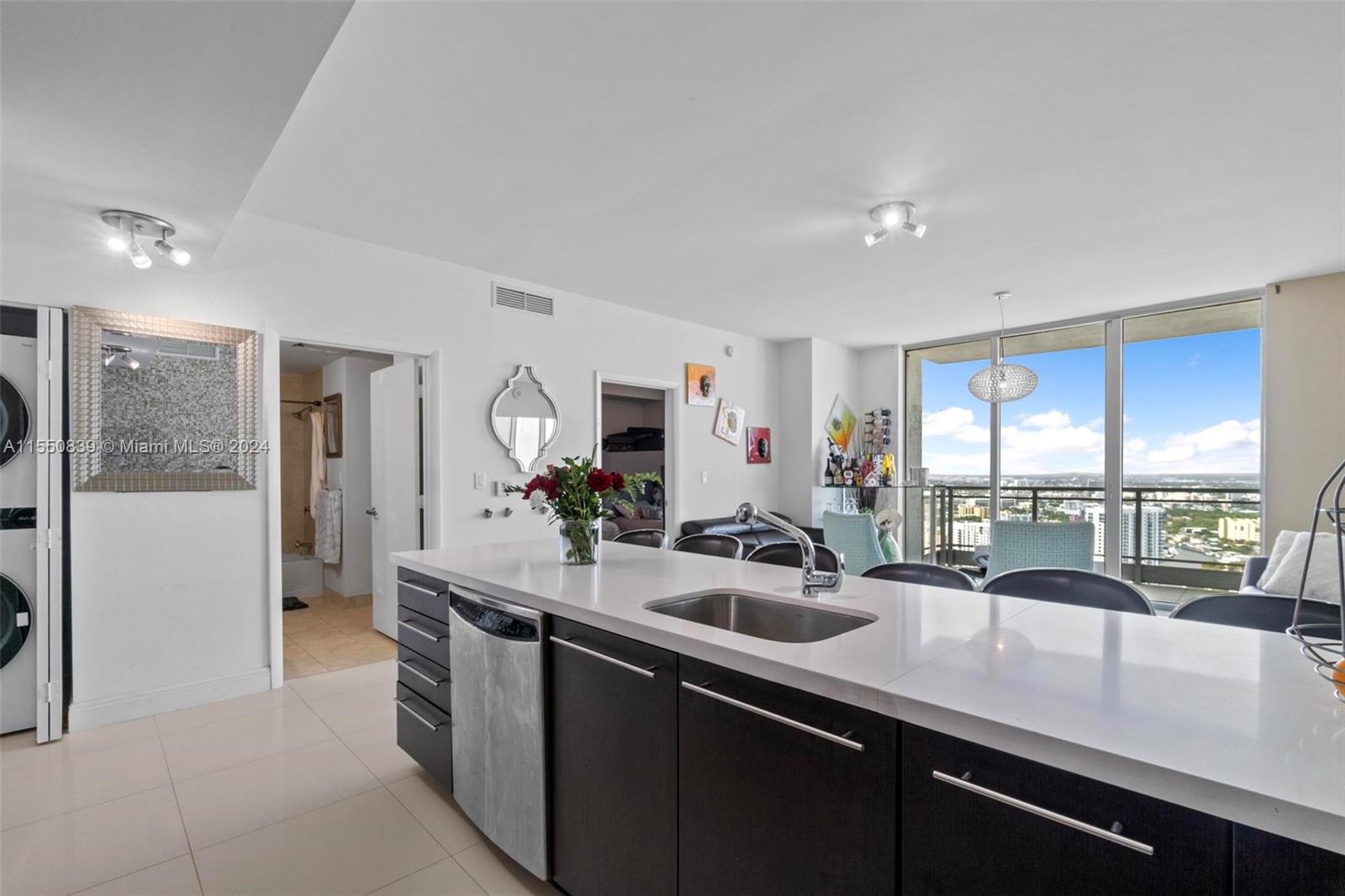 90 3rd St, Miami, FL, 33130 United States, 2 Bedrooms Bedrooms, ,2 BathroomsBathrooms,Residential,For Sale,3rd St,A11550839