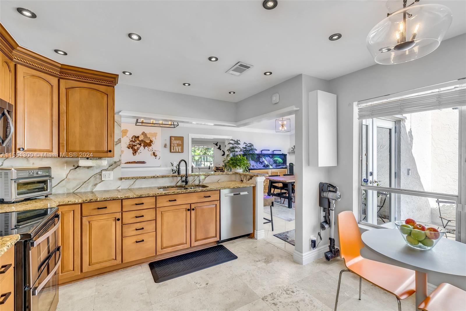 303 41st Ave, Deerfield Beach, FL, 33442 United States, 3 Bedrooms Bedrooms, ,2 BathroomsBathrooms,Residential,For Sale,41st Ave,A11551300