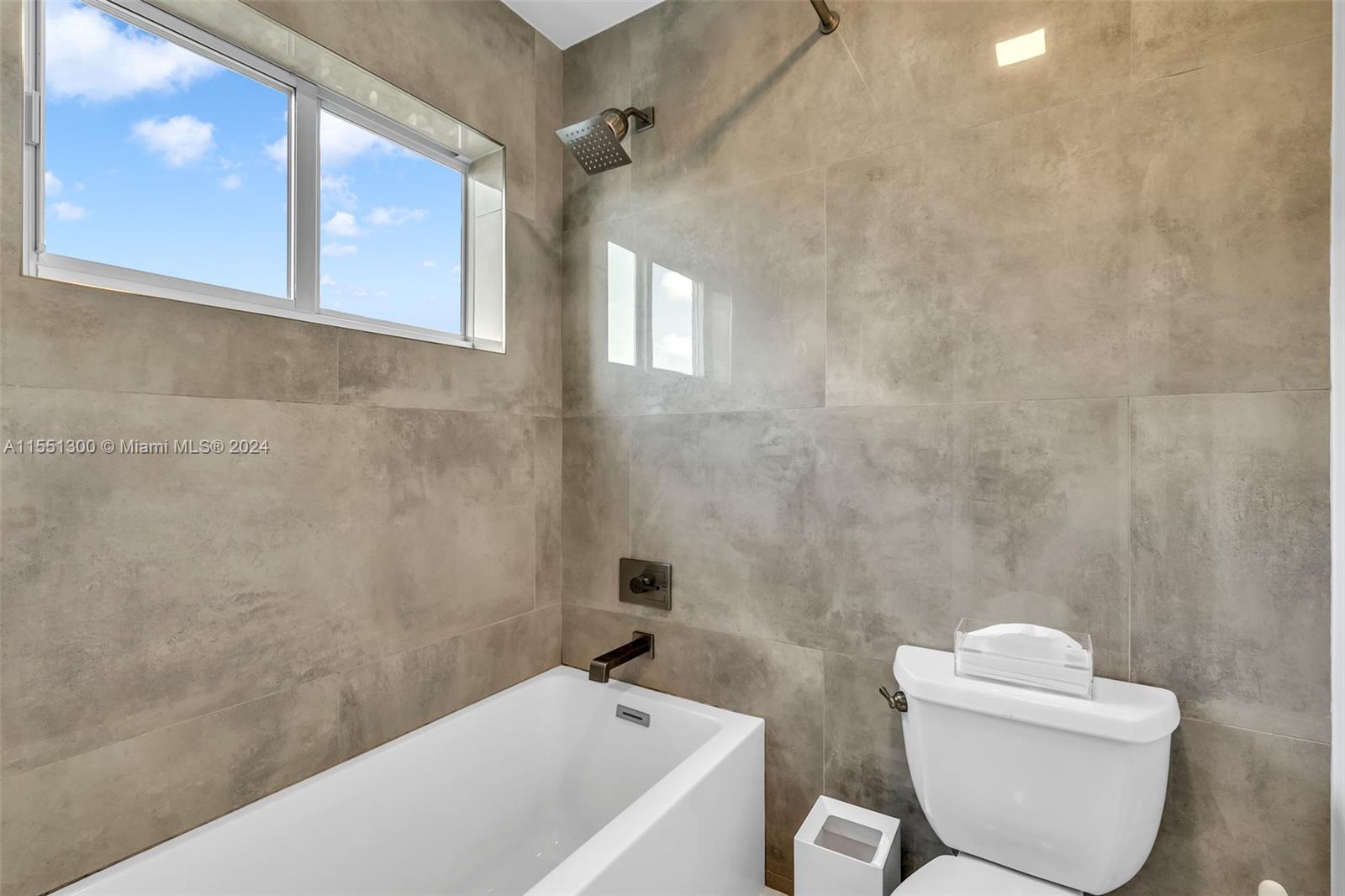 303 41st Ave, Deerfield Beach, FL, 33442 United States, 3 Bedrooms Bedrooms, ,2 BathroomsBathrooms,Residential,For Sale,41st Ave,A11551300