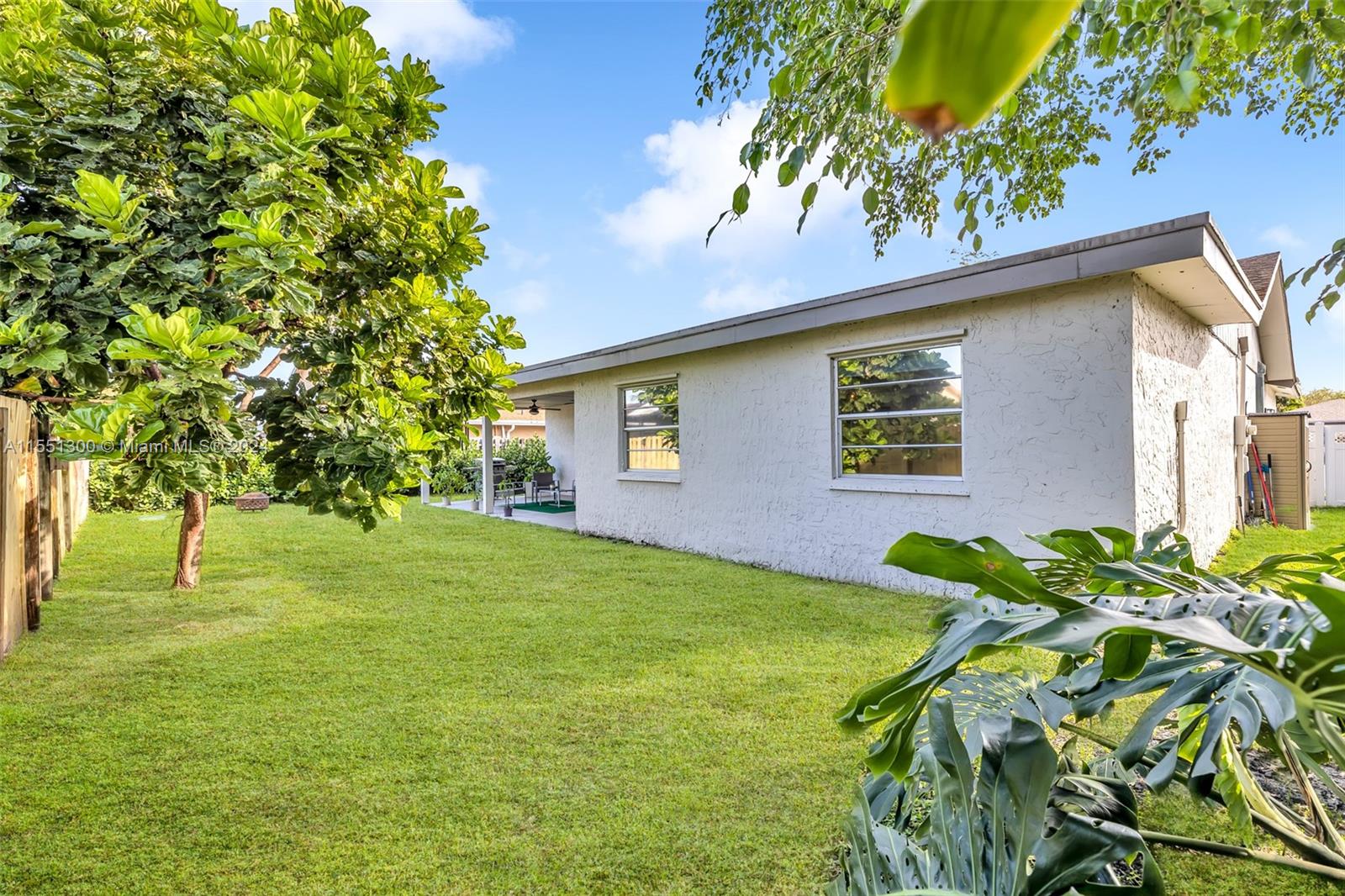 303 41st Ave, Deerfield Beach, FL, 33442 United States, 3 Bedrooms Bedrooms, ,2 BathroomsBathrooms,Residential,For Sale,41st Ave,A11551300