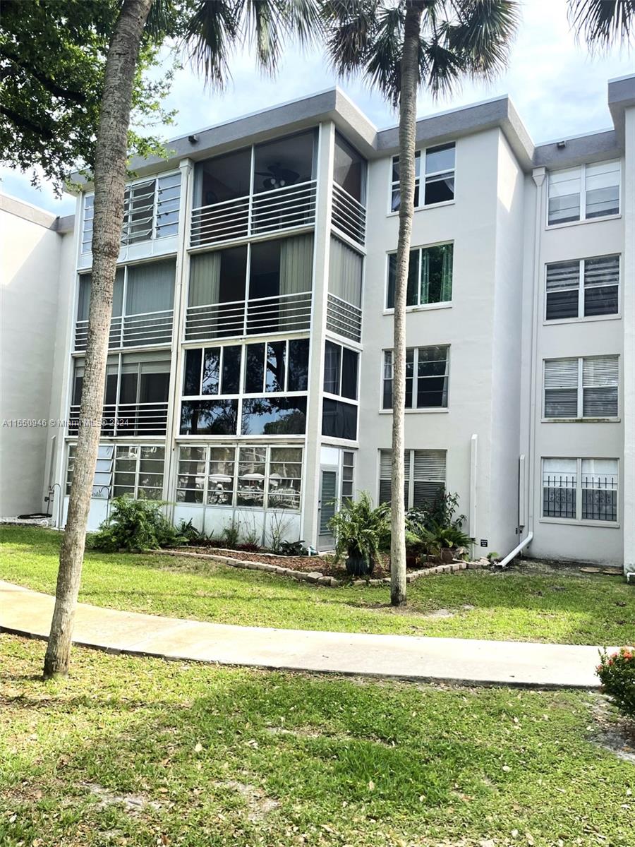 4899 26th Ct, Lauderdale Lakes, FL, 33313 United States, 2 Bedrooms Bedrooms, ,2 BathroomsBathrooms,Residential,For Sale,26th Ct,A11550946