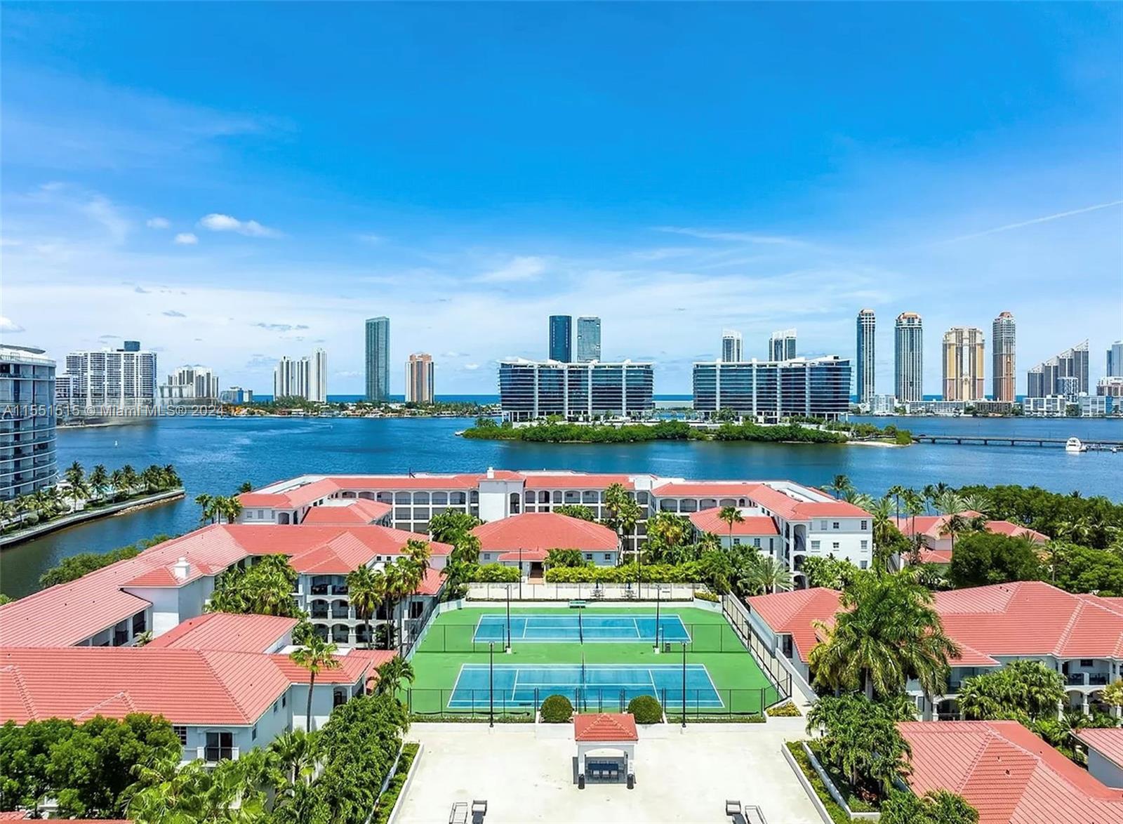 3125 184th St, Aventura, FL, 33160 United States, 2 Bedrooms Bedrooms, ,1 BathroomBathrooms,Residential,For Sale,184th St,A11551515