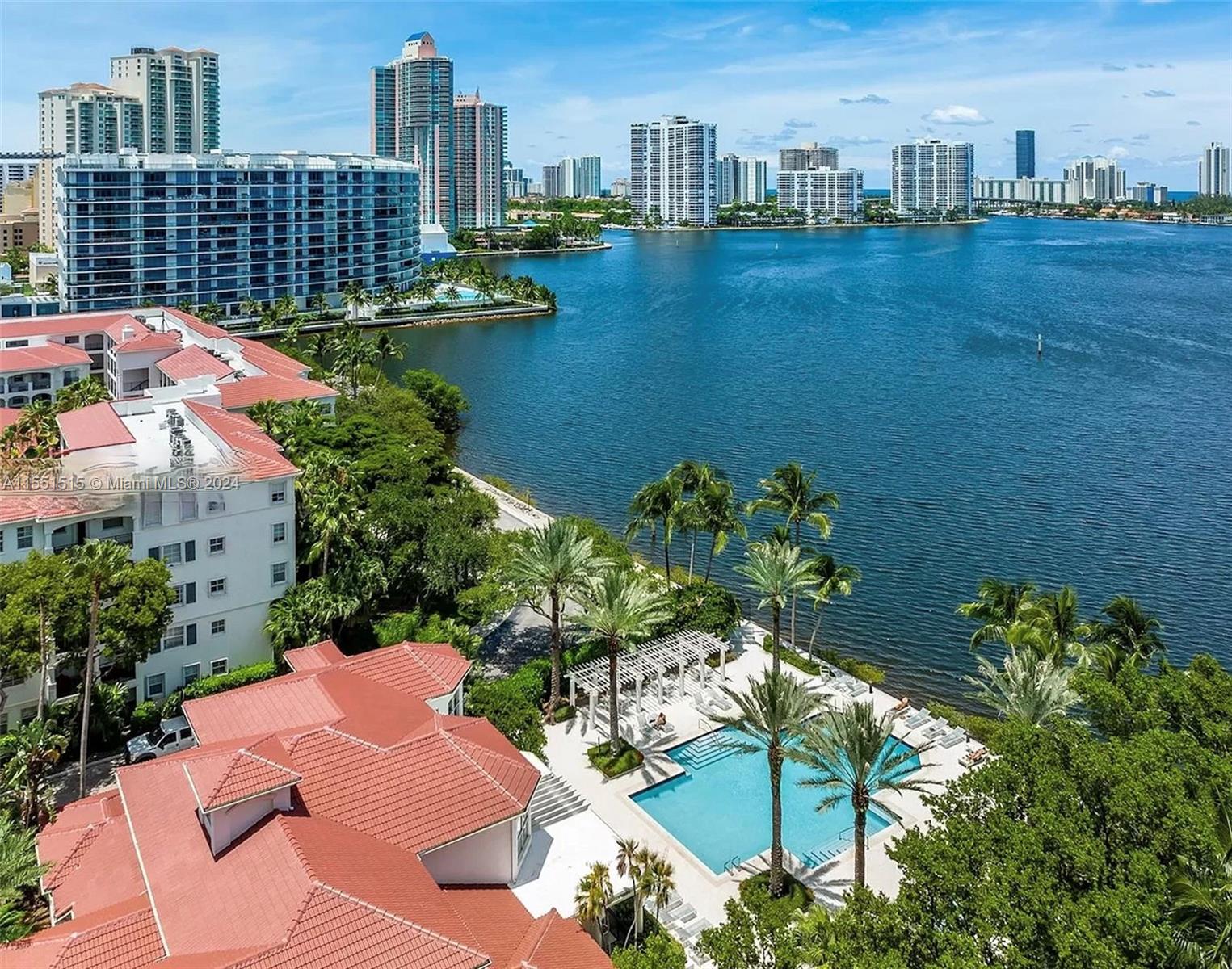 3125 184th St, Aventura, FL, 33160 United States, 2 Bedrooms Bedrooms, ,1 BathroomBathrooms,Residential,For Sale,184th St,A11551515