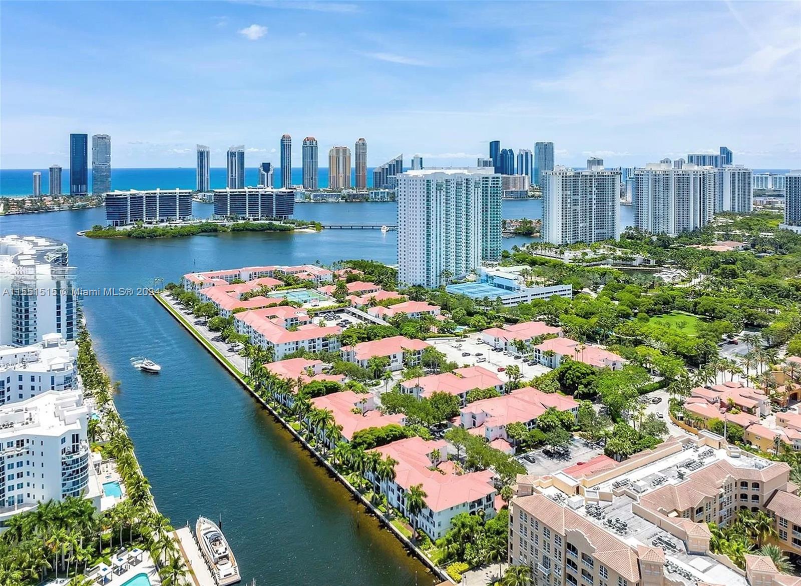 3125 184th St, Aventura, FL, 33160 United States, 2 Bedrooms Bedrooms, ,1 BathroomBathrooms,Residential,For Sale,184th St,A11551515