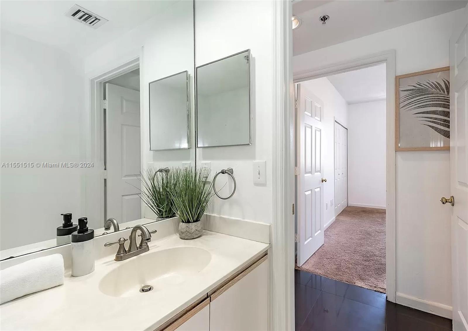 3125 184th St, Aventura, FL, 33160 United States, 2 Bedrooms Bedrooms, ,1 BathroomBathrooms,Residential,For Sale,184th St,A11551515