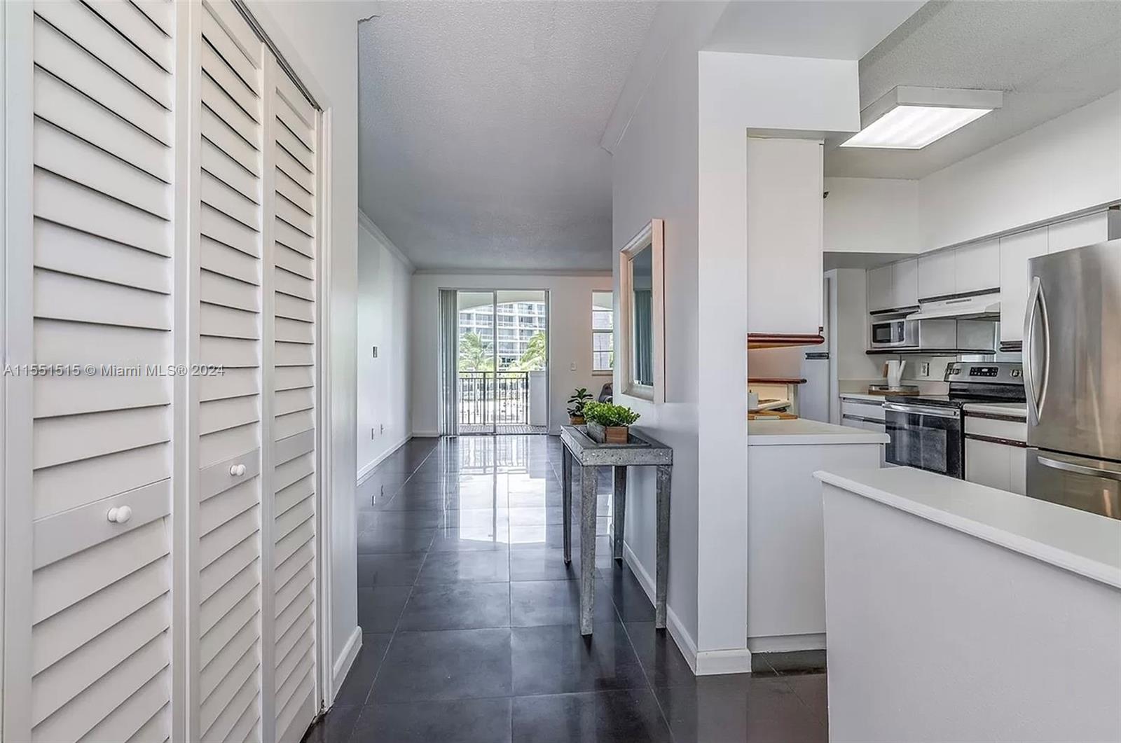 3125 184th St, Aventura, FL, 33160 United States, 2 Bedrooms Bedrooms, ,1 BathroomBathrooms,Residential,For Sale,184th St,A11551515
