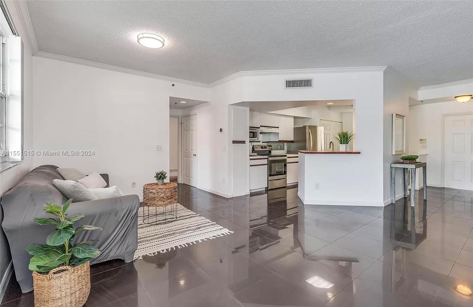 3125 184th St, Aventura, FL, 33160 United States, 2 Bedrooms Bedrooms, ,1 BathroomBathrooms,Residential,For Sale,184th St,A11551515
