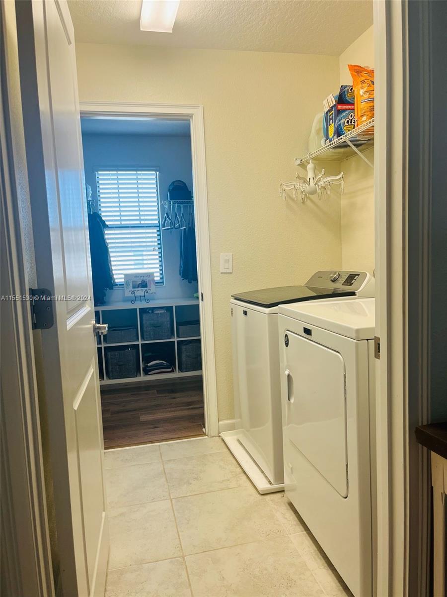 15251 Night Heron Drive, Winter Garden, FL, 34787 United States, 4 Bedrooms Bedrooms, ,2 BathroomsBathrooms,Residential,For Sale,Night Heron Drive,A11551530
