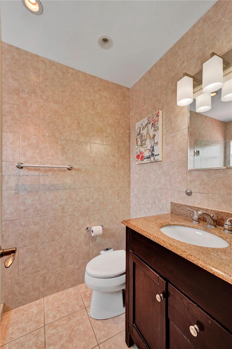 20941 Bay Ct 121-2, Aventura, Florida 33180, 3 Bedrooms Bedrooms, ,2 BathroomsBathrooms,Residential,For Sale,20941 Bay Ct 121-2,A11551325