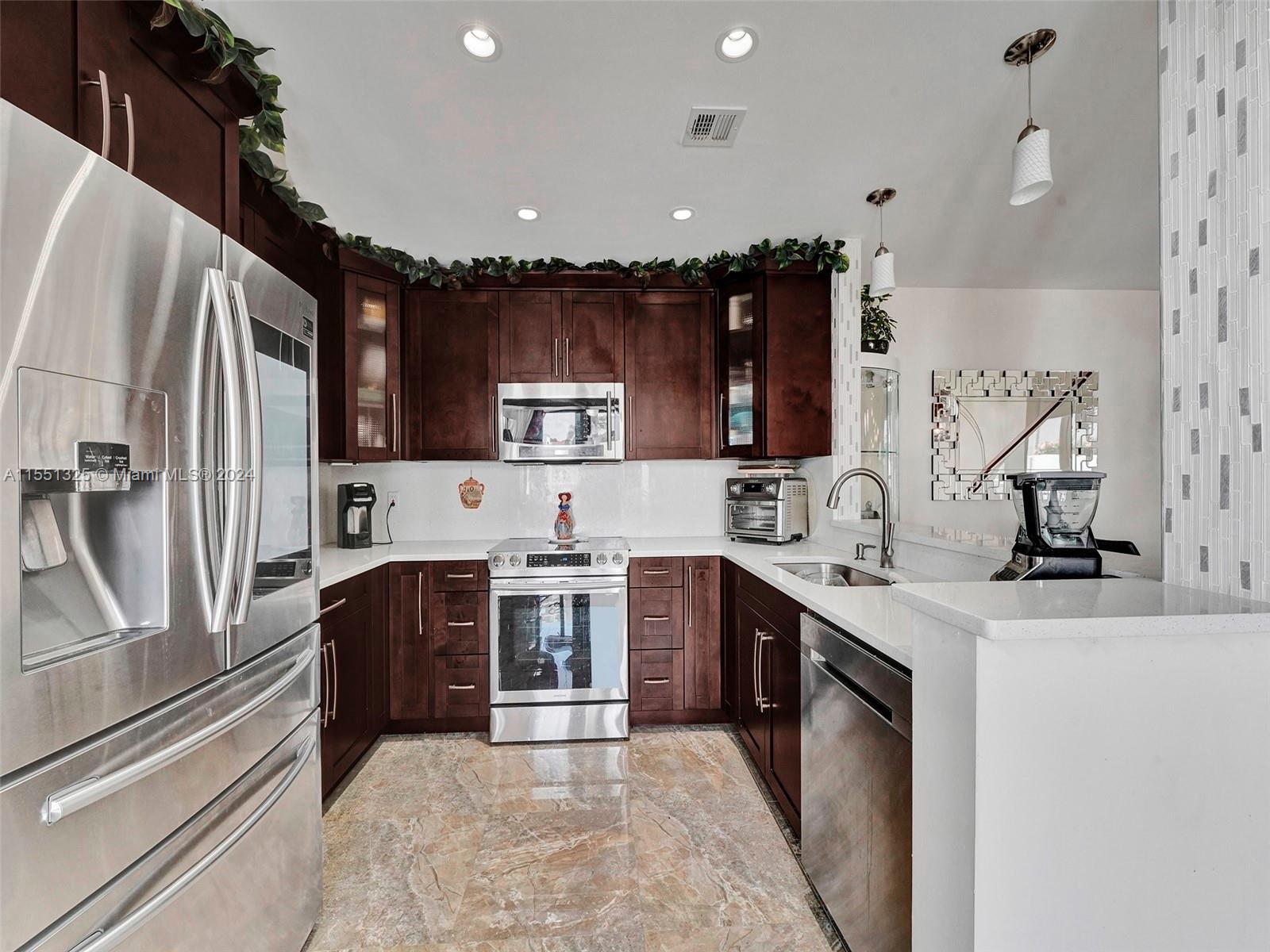 20941 Bay Ct 121-2, Aventura, Florida 33180, 3 Bedrooms Bedrooms, ,2 BathroomsBathrooms,Residential,For Sale,20941 Bay Ct 121-2,A11551325