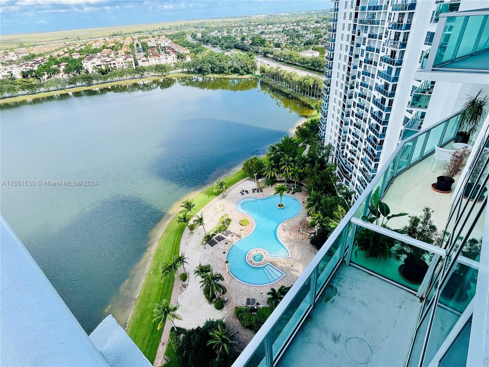 2681 N Flamingo Rd 2004S, Sunrise, Florida 33323, 2 Bedrooms Bedrooms, ,2 BathroomsBathrooms,Residentiallease,For Rent,2681 N Flamingo Rd 2004S,A11551539