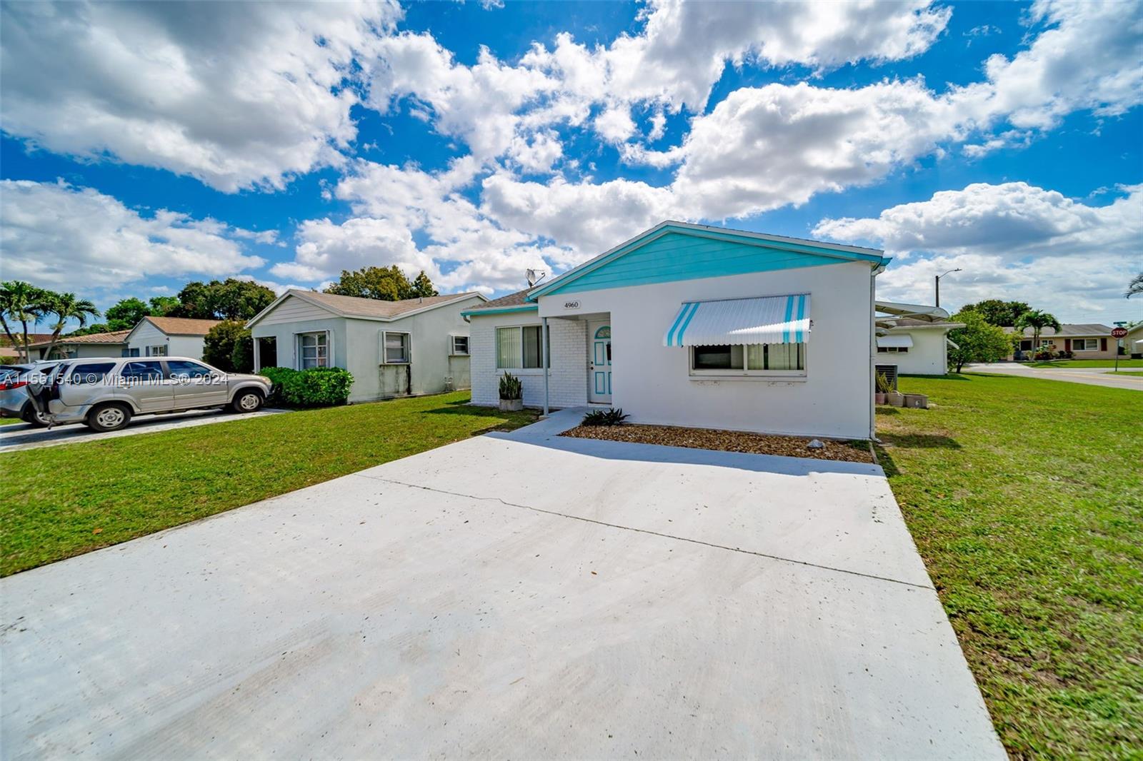 4960 NW 48th Way, Tamarac, Florida 33319, 2 Bedrooms Bedrooms, ,1 BathroomBathrooms,Residential,For Sale,4960 NW 48th Way,A11551540