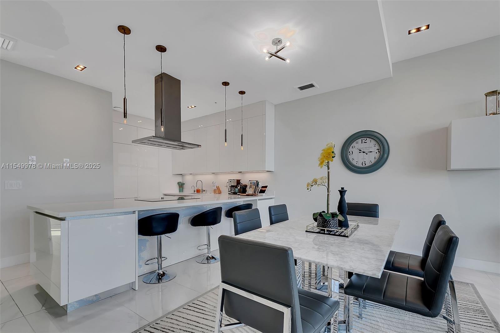 2870 N Ocean Dr, Hollywood, Florida 33019, 3 Bedrooms Bedrooms, ,3 BathroomsBathrooms,Residential,For Sale,2870 N Ocean Dr,A11549978