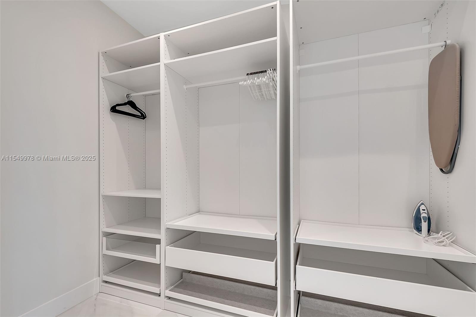 2870 N Ocean Dr, Hollywood, Florida 33019, 3 Bedrooms Bedrooms, ,3 BathroomsBathrooms,Residential,For Sale,2870 N Ocean Dr,A11549978