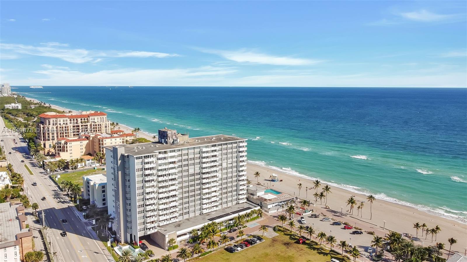 2870 Ocean Dr, Hollywood, FL, 33019 United States, 3 Bedrooms Bedrooms, ,3 BathroomsBathrooms,Residential,For Sale,Ocean Dr,A11549978